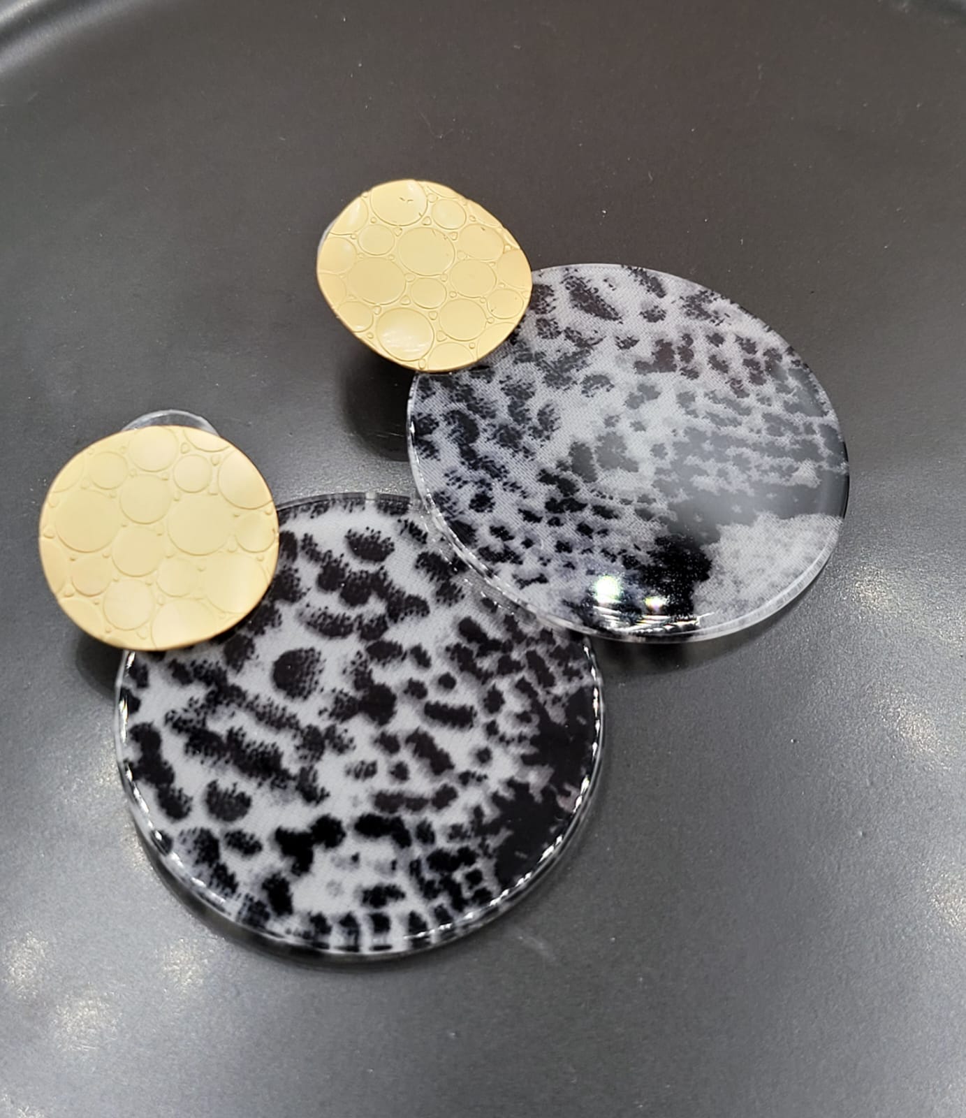 Black and Gold Resin Earrings - Image 1